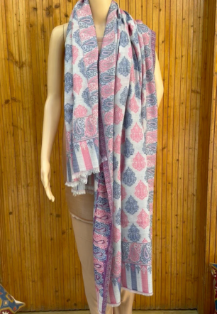Rose pink and grey patterned wool shawl